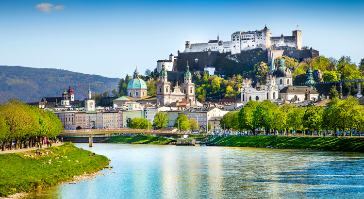 Österreich Salzburg Salzach und Burg Foto iStock bluejayphoto.jpg